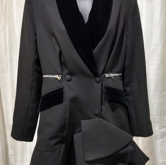 Zie La black dress with Zippers and velvet trim Size medium - Picture 1 of 4
